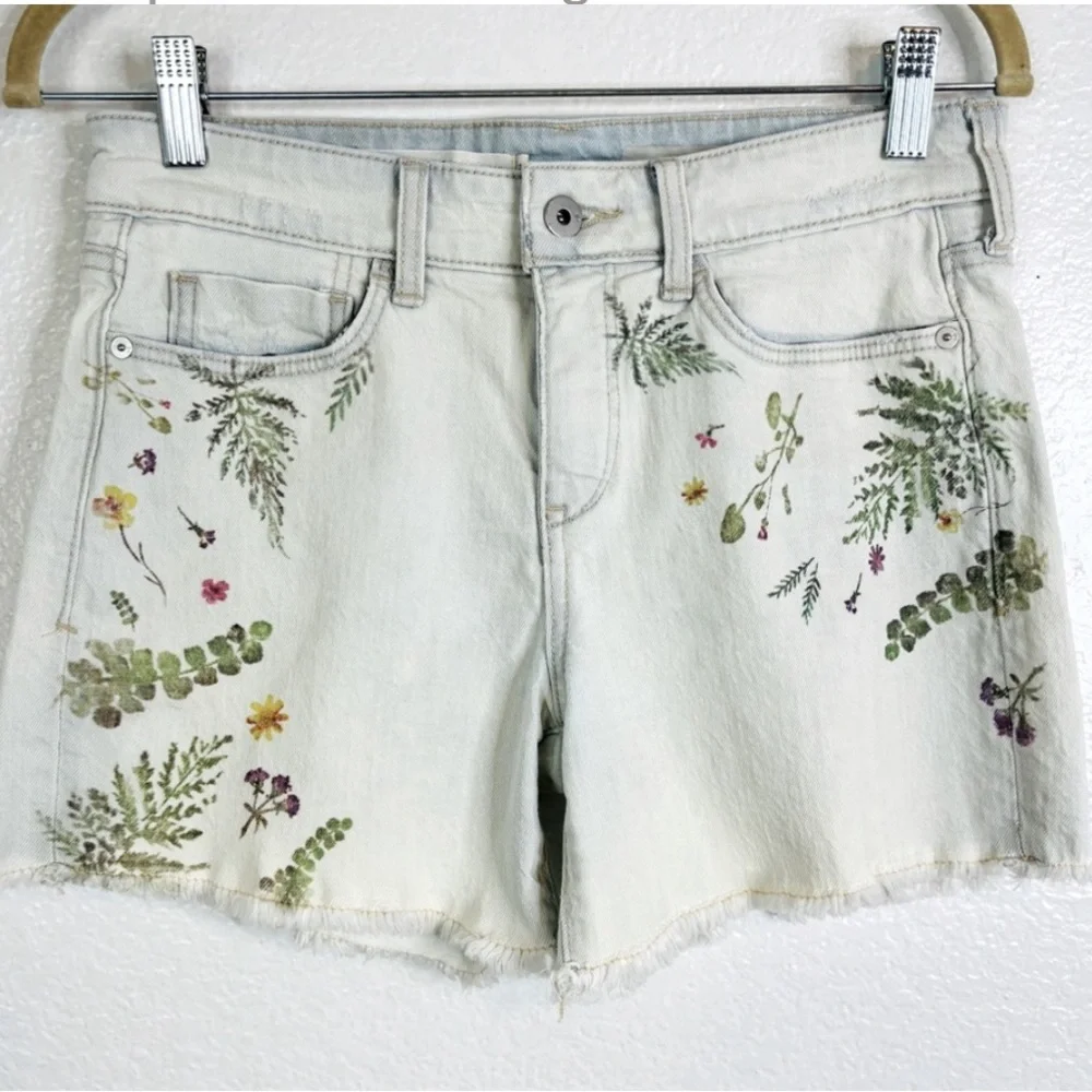 Anthropologie Pilcro Florise High-Rise Slim Denim Shorts - Picture 2 of 3